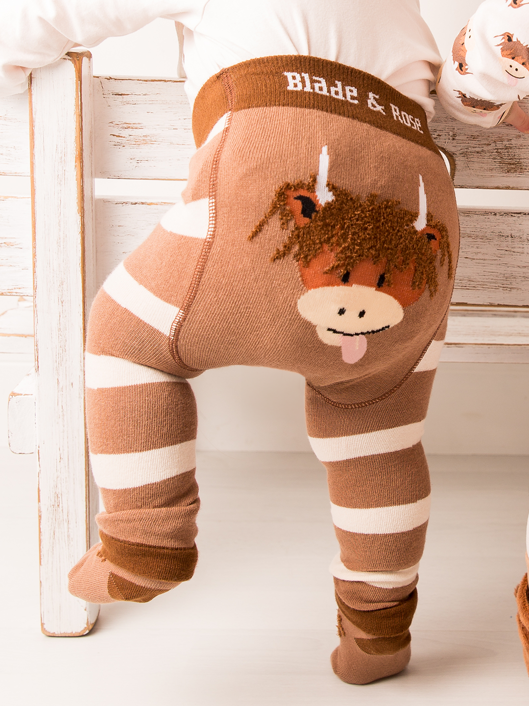 Blade & Rose Neutral Hamish Highland Cow Leggings