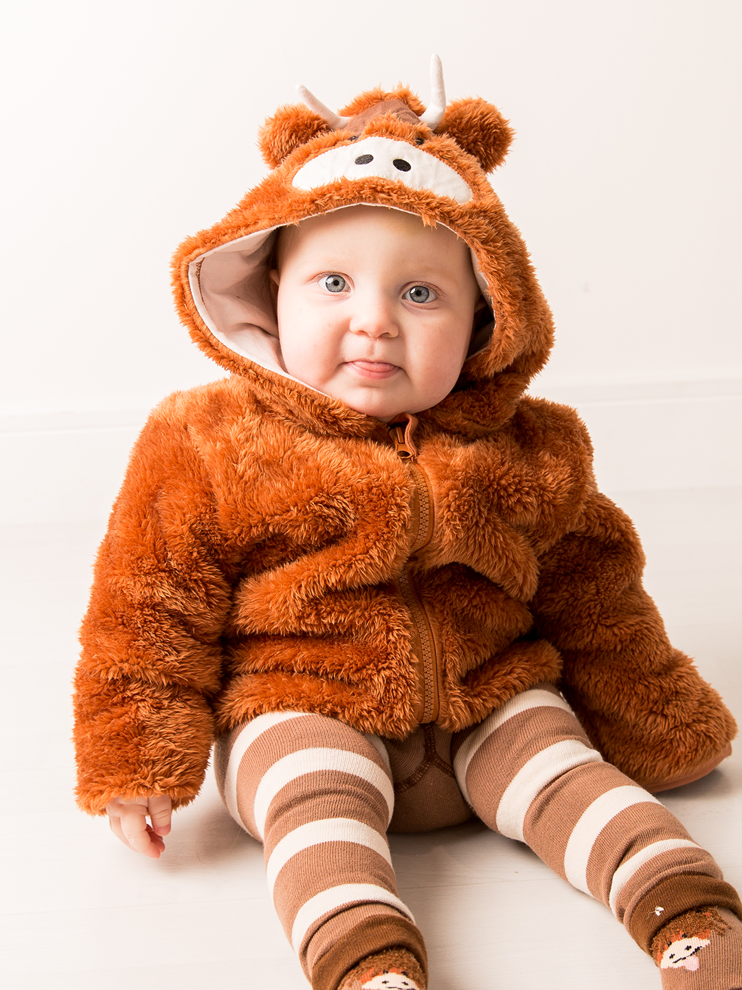 Blade & Rose Neutral Hamish Highland Cow Hoodie