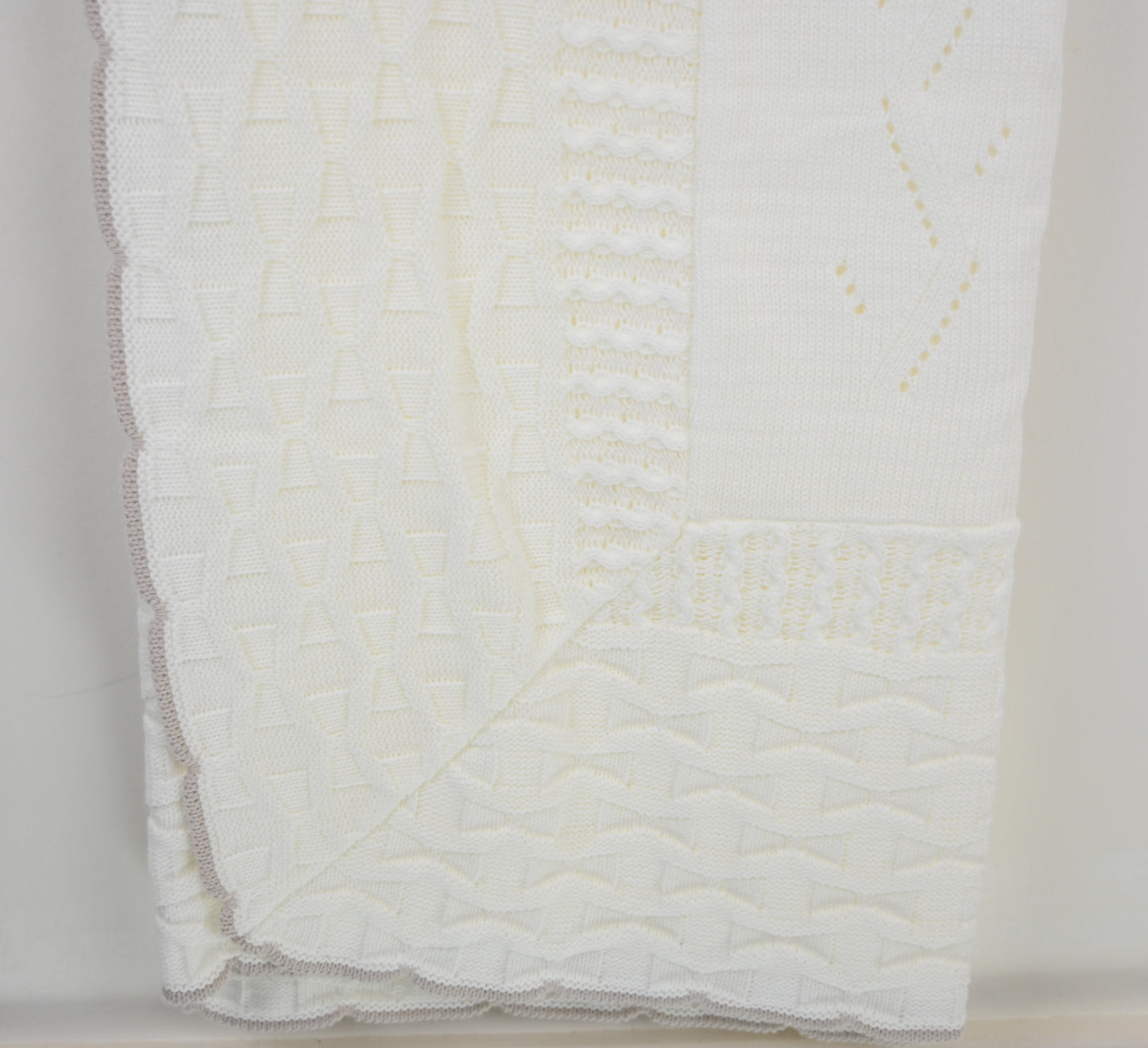 Pex Casper Shawl Ivory And Natural