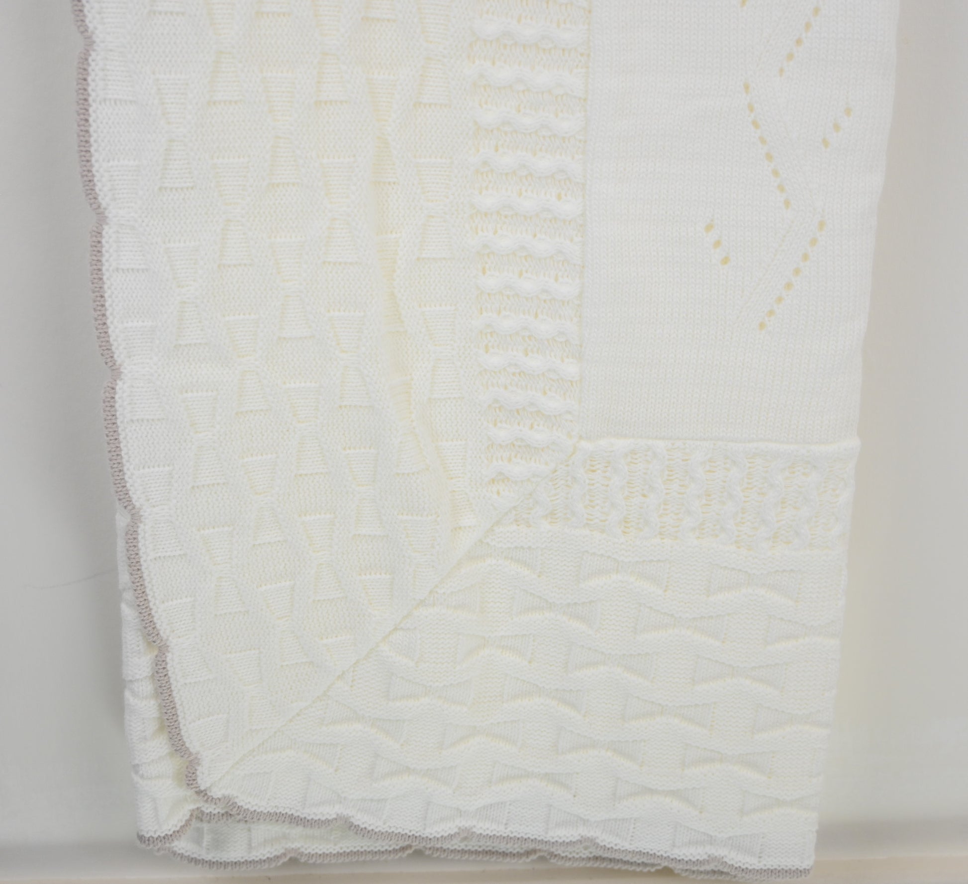 Pex Casper Shawl Ivory And Natural