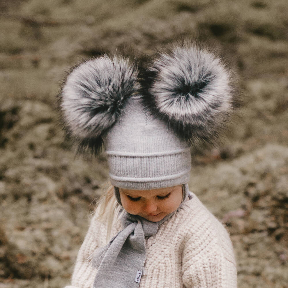 Sätila Double Big Pom-pom Hat Tindra Light Grey Location Shot