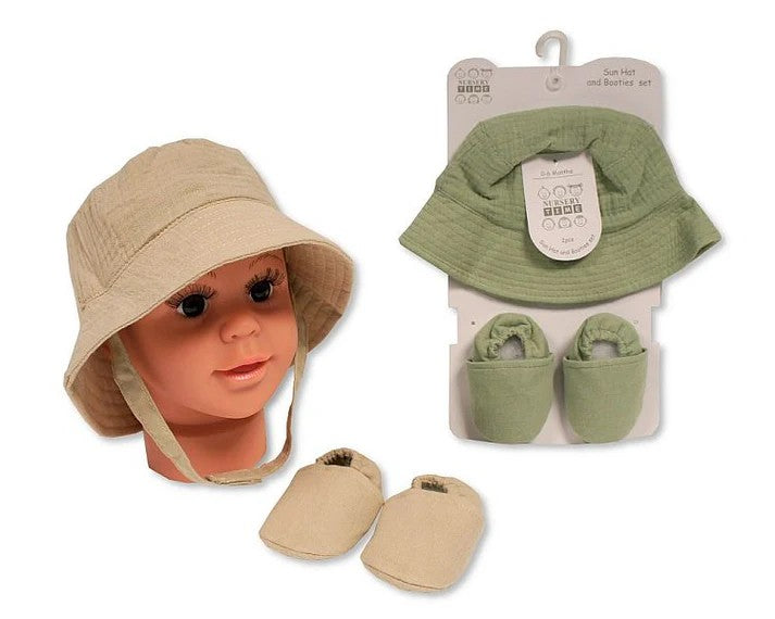 Nursery Time Boys Sun Hat And Booties Set Taupe