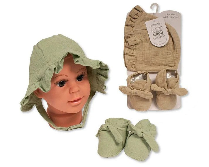 Nursery Time Girls Sun Hat And Booties Set Taupe