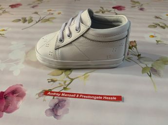 pex white leather shoes