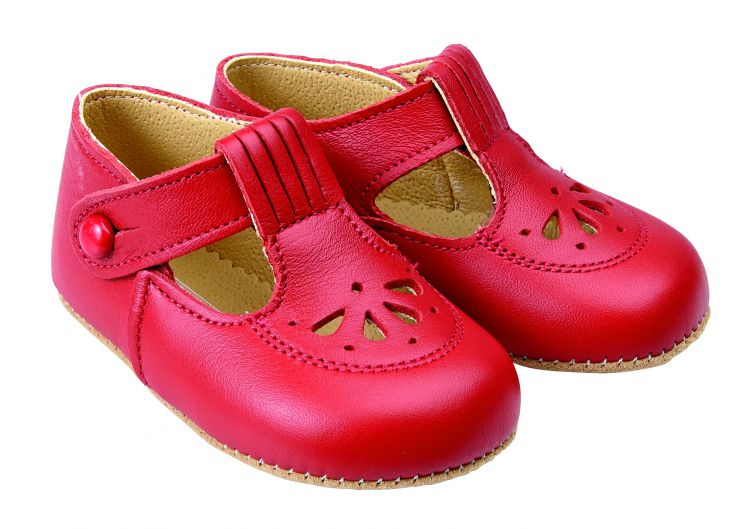 Early Days Red Robin pram shoe | Audrey Mansell